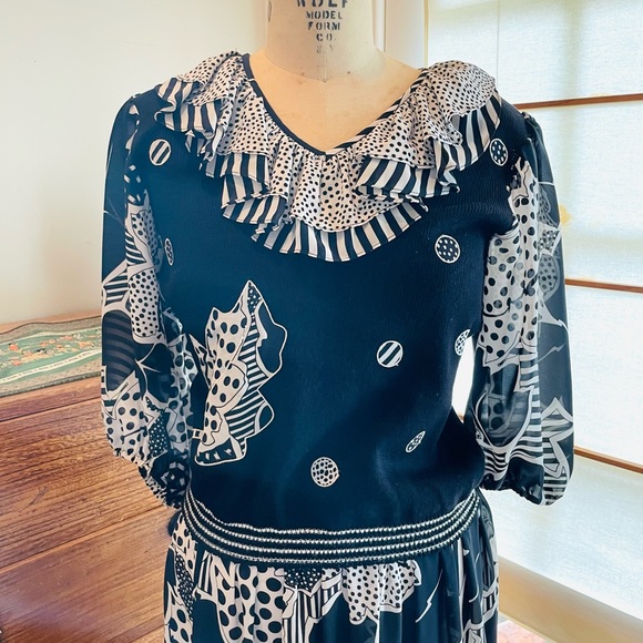 Black & White Vintage Print Assorti Set - Susan Freis - Picture 4 of 9